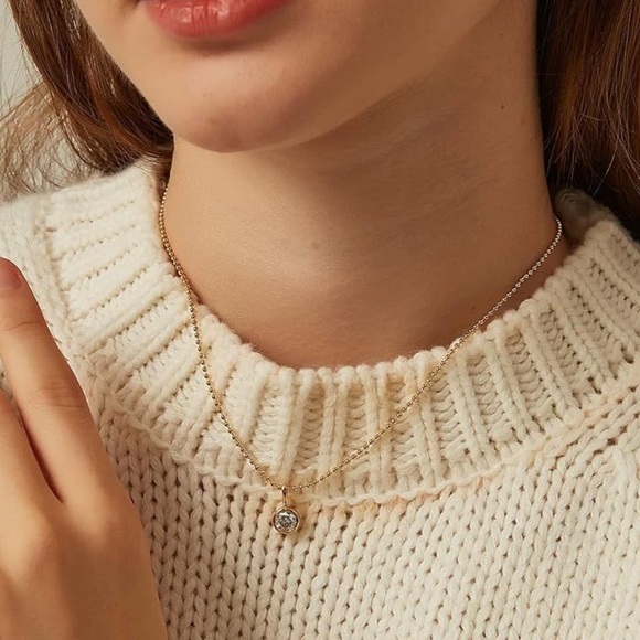 NEW 14K Gold Plated CZ Solitaire Necklace - Picture 5 of 6